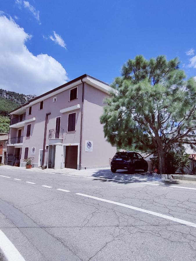 Rooms&Terraces Urzulei מראה חיצוני תמונה
