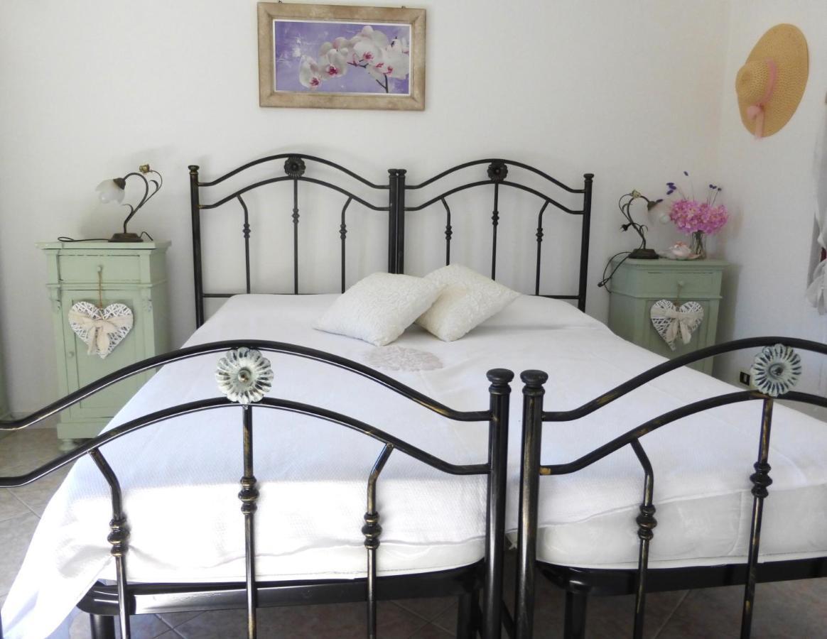 Rooms&Terraces Urzulei מראה חיצוני תמונה