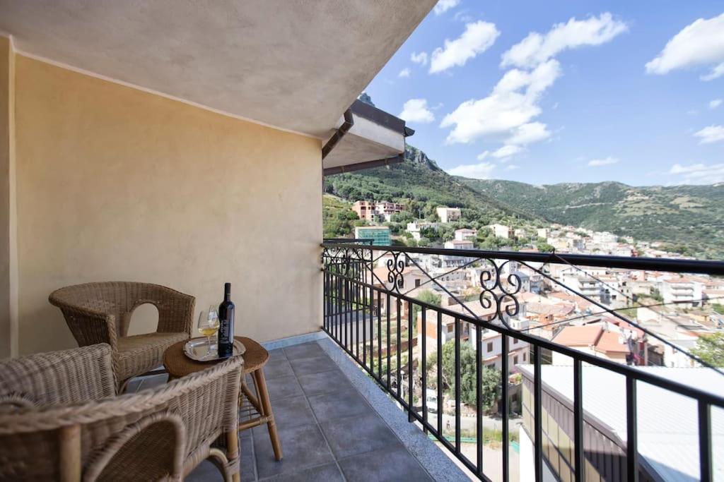 Rooms&Terraces Urzulei מראה חיצוני תמונה